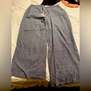 EUC Lane Bryant wide leg blue pinstriped linen pants. Size 16